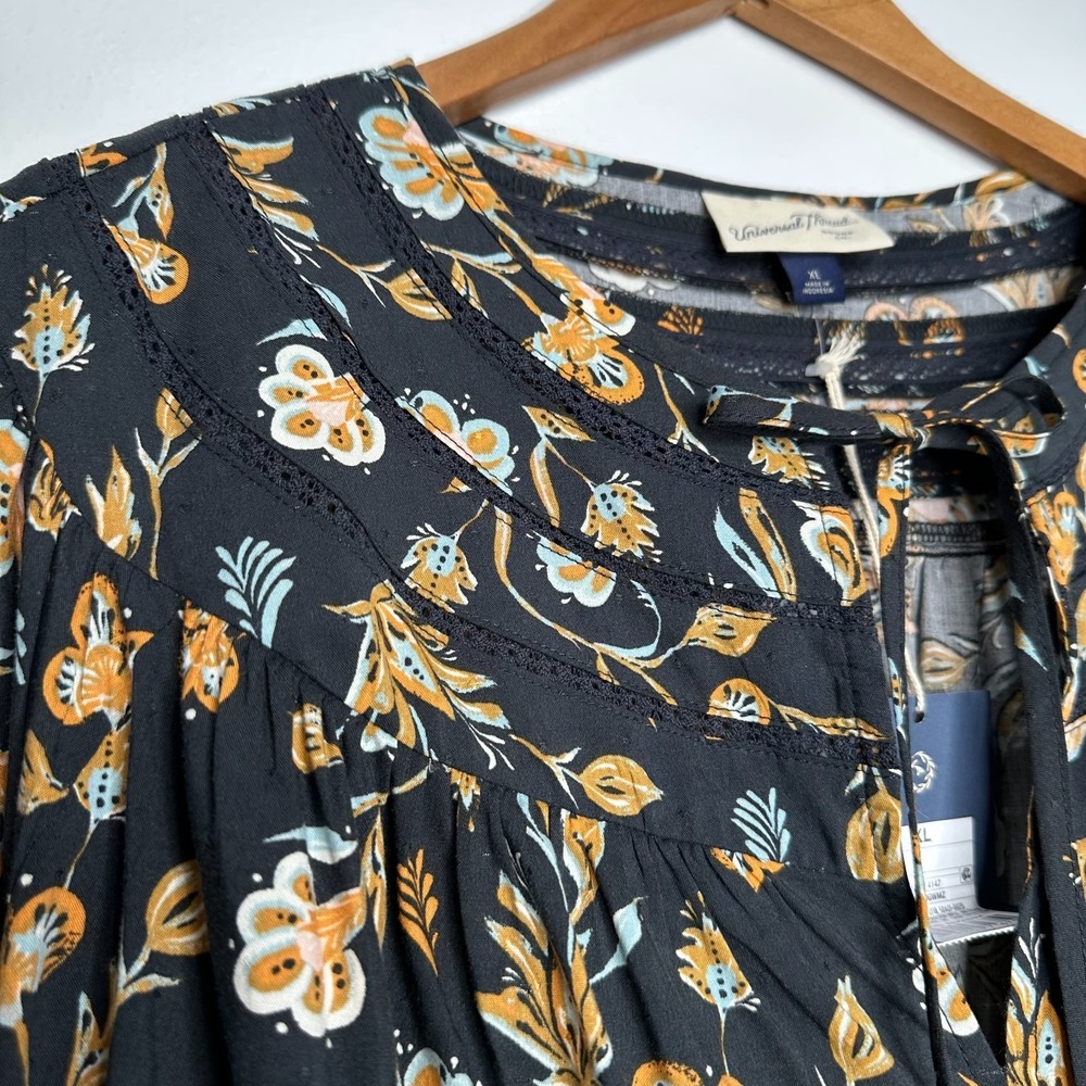 Universal thread Peasant Top‎ Size XL Dark Gray Floral Cottagecore - Picture 6 of 10